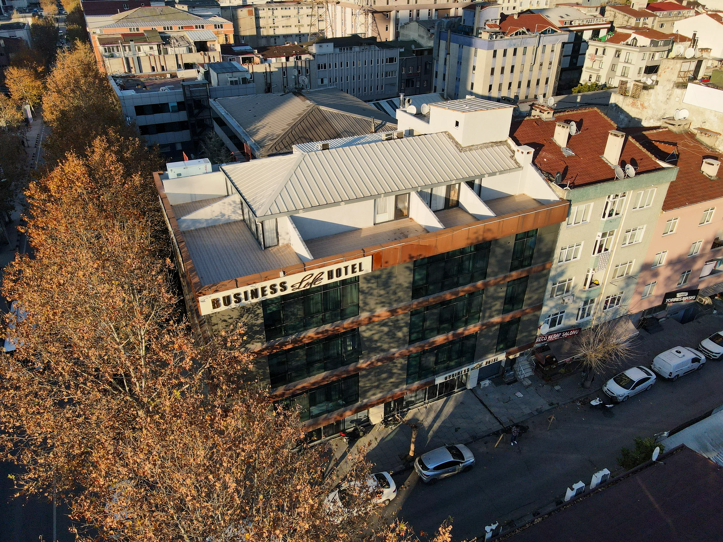 Business Life Hotel Güneşli
